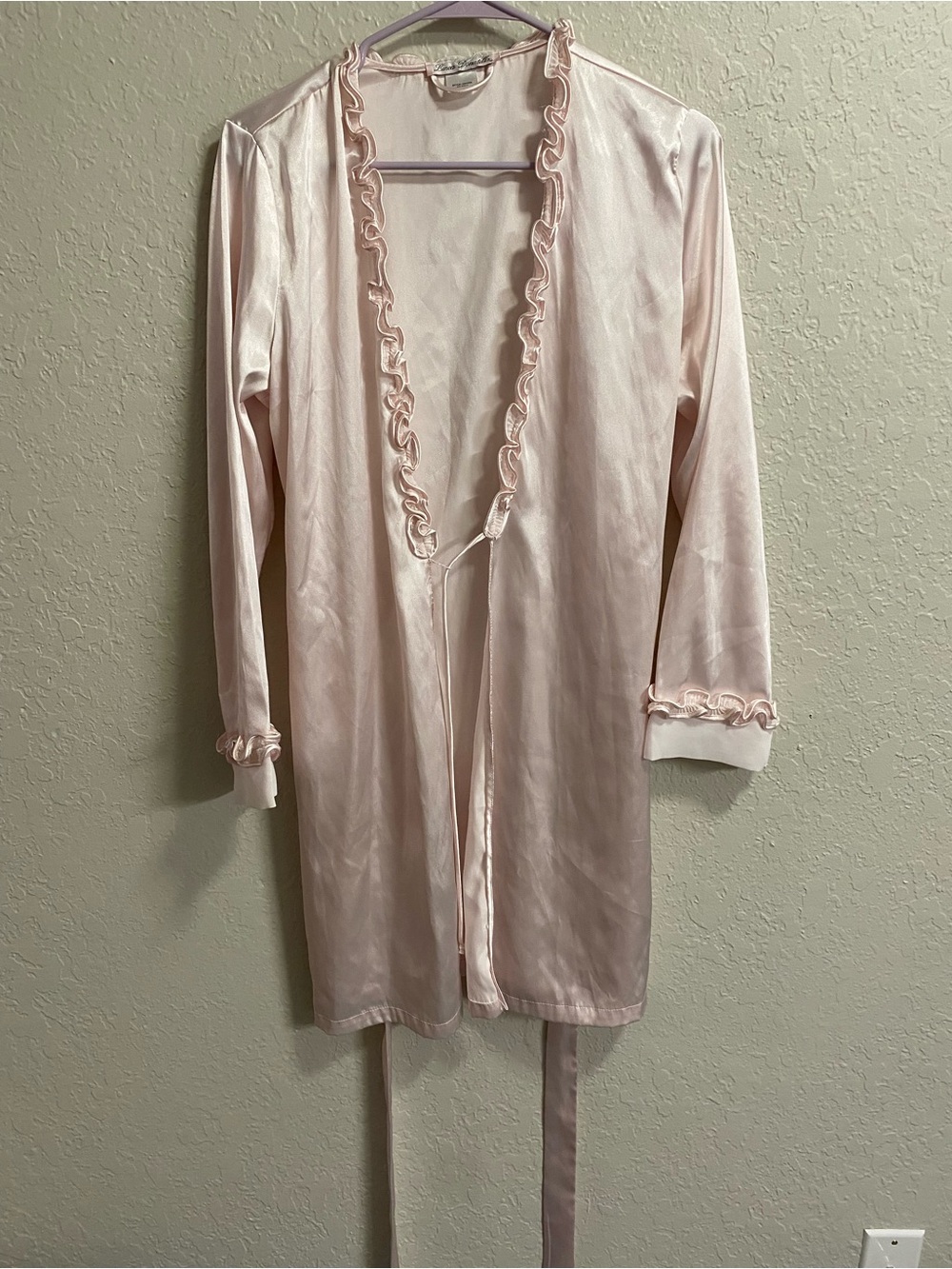 Linea Donatella Light Pink Satin Ruffled Robe